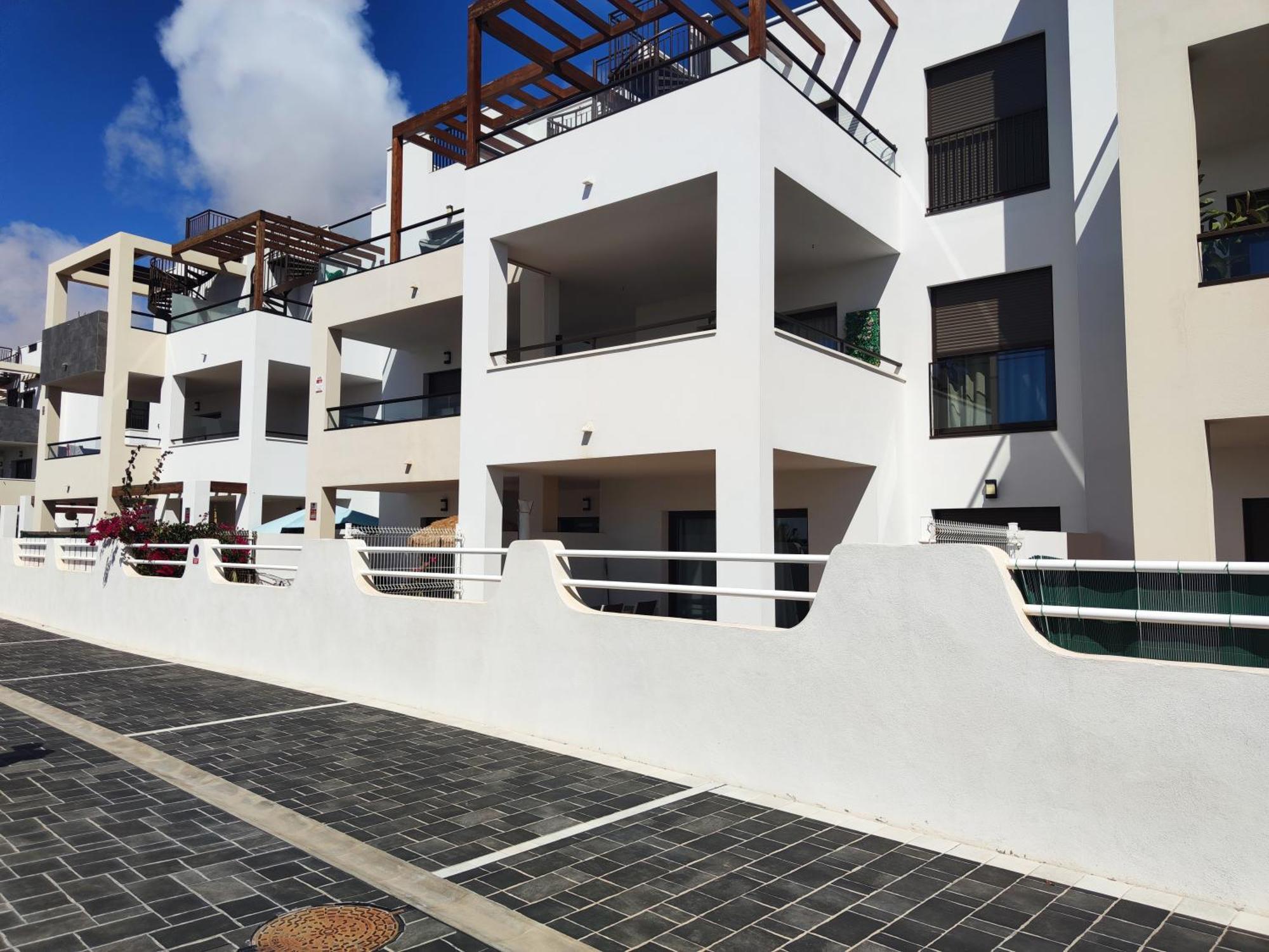 Serene Luxury Apartment With Pool - Viento Azul Антигуа Экстерьер фото